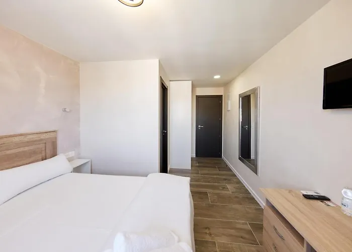 De Helene Аликанте