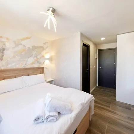 Hostel De Helene Alicante