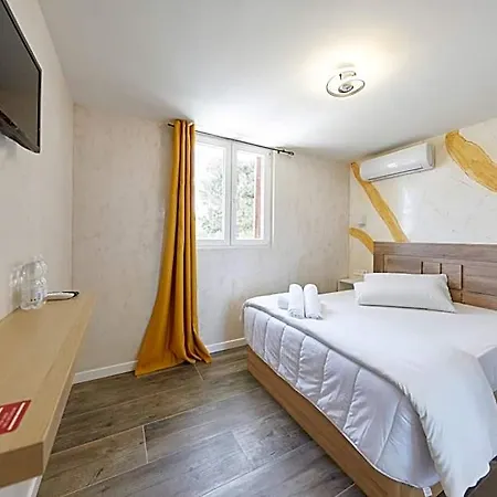 De Helene Albergue *