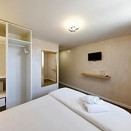 Albergue De Helene *