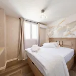 Auberge de jeunesse De Helene *
